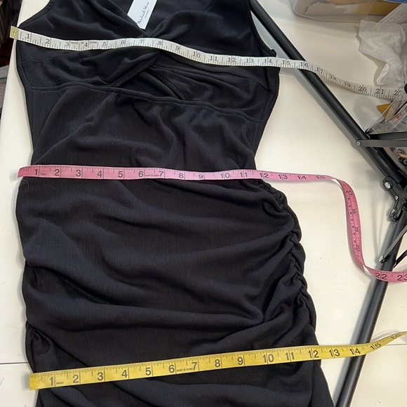 Michael Stars Guilia Ultra Rib Twist Front Ruched Side Cut Out Midi Dress Size L - Picture 8 of 10